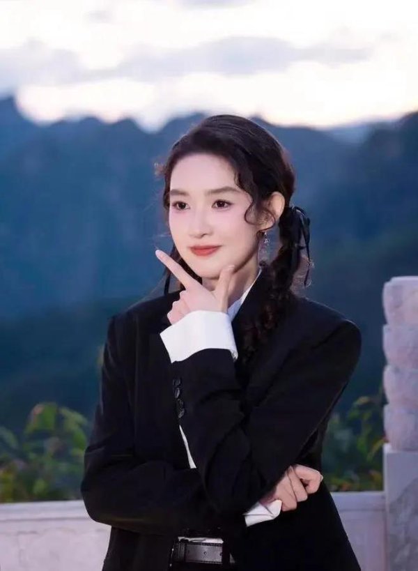 牛掌柜 “校花”变“虎姐”，王玉雯综艺爆红，她凭啥圈粉无数？